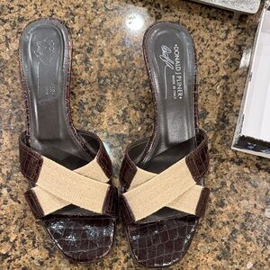 Donald J. Pliner Women's Brown and Tan Mules